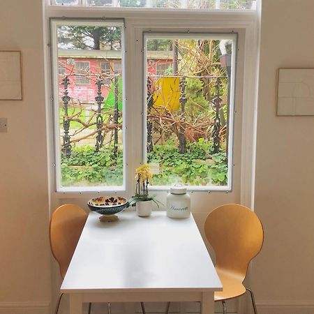 Spacious Comfortable Flat With Free Parking In East Finchley, Muswell Hill & Close To Alexandra Palace 런던 외부 사진