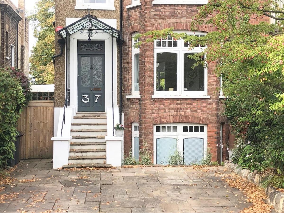 Spacious Comfortable Flat With Free Parking In East Finchley, Muswell Hill & Close To Alexandra Palace 런던 외부 사진