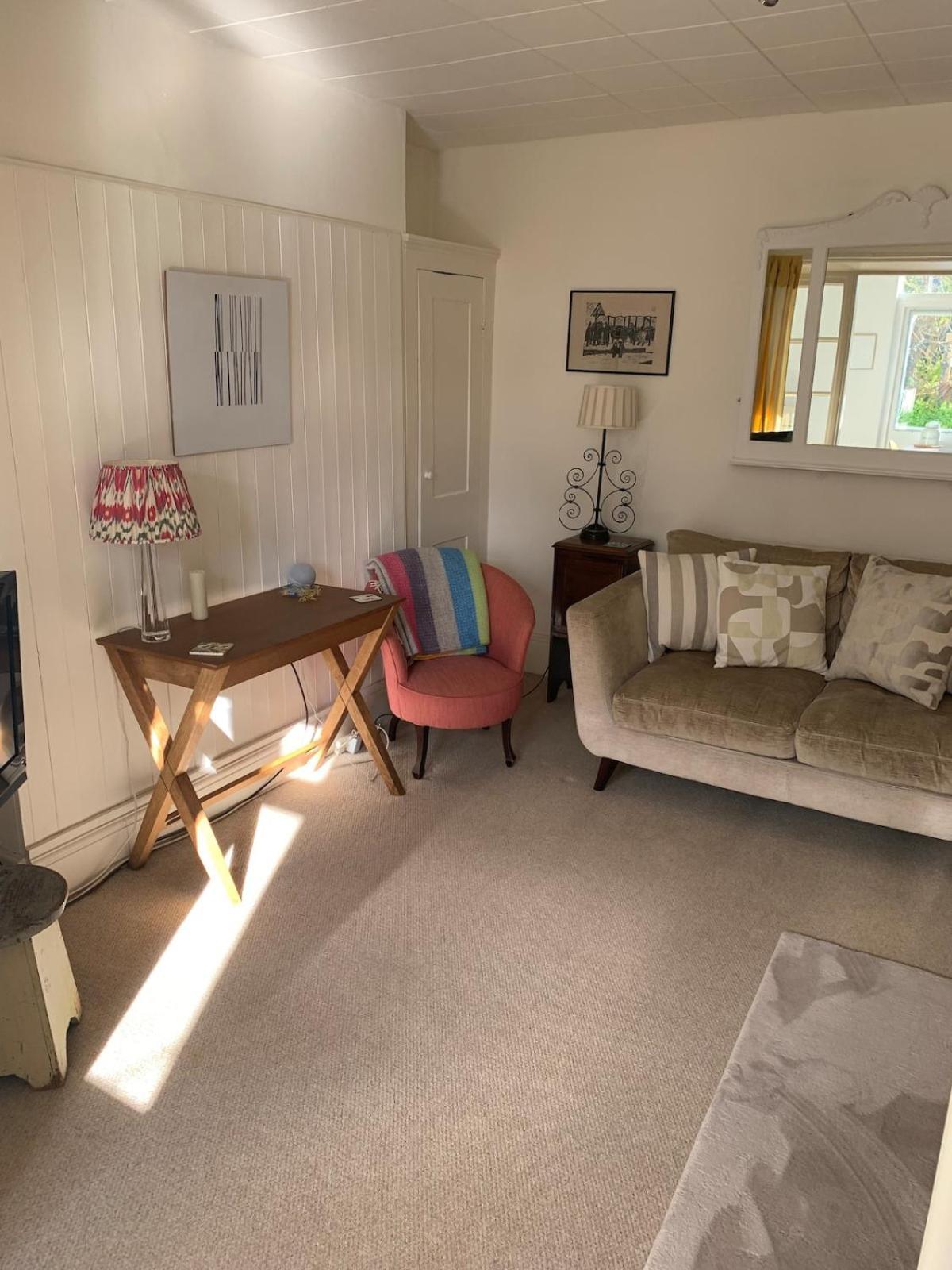 Spacious Comfortable Flat With Free Parking In East Finchley, Muswell Hill & Close To Alexandra Palace 런던 외부 사진